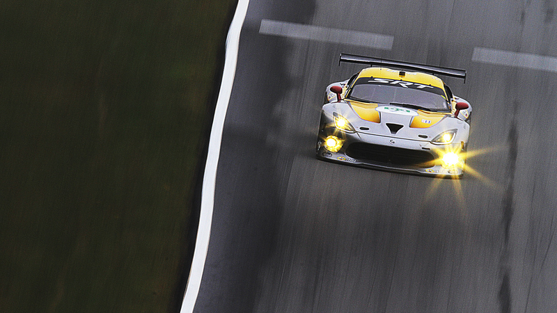 Illustration for article titled Entirely Gratuitous ALMS SRT Viper Porn